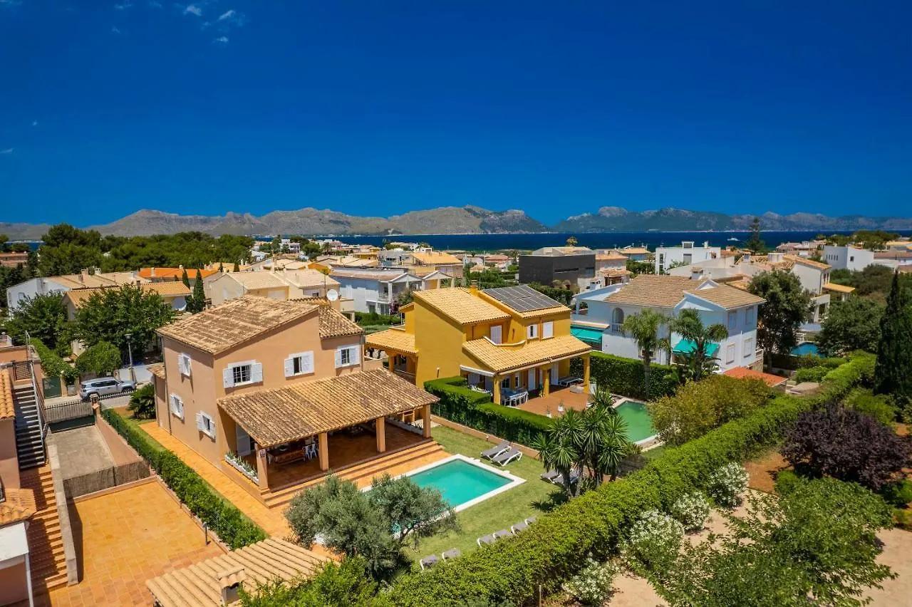 Villa Joana Barcares For 10 With Swimming Pool Alcudia  Alcudia (Mallorca)