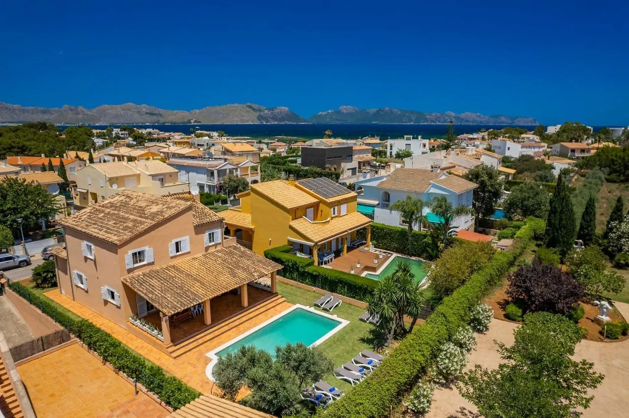 Villa Joana Barcares For 10 With Swimming Pool Alcudia